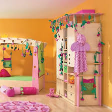 Die hochwertige, qualitativen spielsachen unterstützen bei der altersgerechte. Haba Schrank Dornroschen Von Haba Bei Homeform De