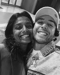 Sam Cabrera Zemouri (@_samzz_) • Instagram photos and videos