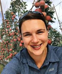 Coffeehouse Poets: 'The Waterfall' by Suzanna Bishop