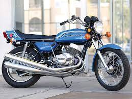 Classic Two Stroke Motorcycles 1972 Kawasaki S Widowmaker Mach Iv H2 Triple Motorcyclist