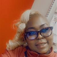 Tessa Wright's Instagram, Twitter & Facebook