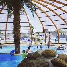 Dank Ausfahrbarem Dach Uberm Pool Perfekt Fur Den Urlaub Mit Kleineren Kindern Unser Camping Domainedebelair In Landu Instagram Instagram Photo Camping