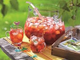 Melonen Bowle Rezept Bowle Erdbeer Melone Sommerparty Melonen Bowle Bowle Melonenbowle