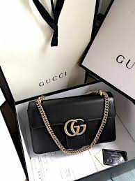 Guste Bijeikaite Adli Kullanicinin Bags Panosundaki Pin Canta Tasarimi Gucci Cantalar Ve Canta Modelleri