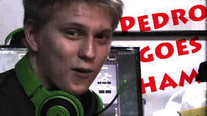 Pedro goes wild during The Summit