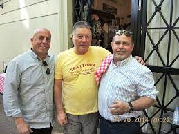 Why should you choose casa mia? My Brother The Owner And I Picture Of Da Oio A Casa Mia Rome Tripadvisor