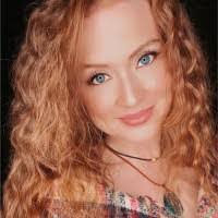 Hayley Harder's Instagram, Twitter & Facebook