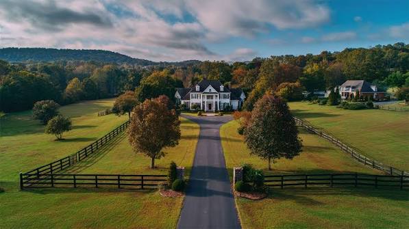 How Nicole Kidman and Keith Urban Built a Global Empire of Luxury Homes