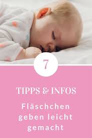 Unsere tabelle gibt ihnen eine orientierungshilfe für die trinkmenge und die anzahl der mahlzeiten pro tag. Flaschchen Geben Mit Diesen Tipps Ein Kinderspiel Echte Mamas Kindererziehung Sauglingspflege Starke Kinder