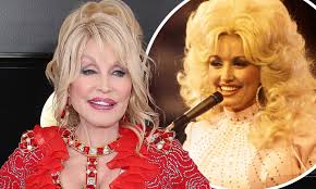 Origin dolly parton is an american country singer, songwriter, actress and cultural icon. Dolly Parton 73 Jokes That Her Desire To Stay Young Has Really Aged Her Plastic Surgeons Daily Mail Online
