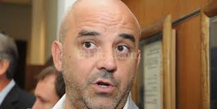 Palo Oliver indignado por la nueva postergación del futuro puente