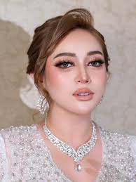 INTON for JB Master Bridal Class . Dress @emy_woo Hairstylist @by_emmielee  Vanue Hotel Avanue JB . . Book your slot now #Makeuppengantin #makeupnikah  #makeupsanding #makeuptunang #MuaRawang #Muakl #MuaSentul #MuaGombak  #Muatunang #Muanikah #MuaSanding #