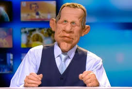 Vincent bolloré, actionnaire principal de canal +, affirme à europe 1 qu'il n'est pas question d'abandonner les guignols même si le format et les horaires pourraient changer. Canal Arrete L Emission Satirique Les Guignols De L Info Abidjan Net