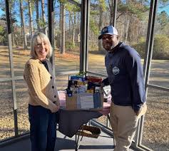 Congratulations to Mireya Negron from Patti Ayers & Associates, Inc., our  first Realtor Appreciation Giveaway winner of 2025! Born and raised in  Panama, she relocated to the United States to start her