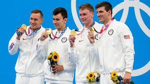 Robert bobby finke (born november 6, 1999) is an american swimmer.he won a gold medal for the united states in the 2020 summer olympics men's 800 metre freestyle. 2021 Olympics Bobby Finke Wins Gators Second Gold Medal In 800m Free