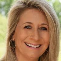 Nanette Clark's Instagram, Twitter & Facebook