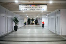 Mrt sbk line connects sungai buloh (northwest of kl) and kajang (southeast of kl) through its 51 km route comprises of 41.5 km elevated guideway with 24 stations and 9.5 km tunnel segment with 7 under ground stations. Mrt Corp Did You Know The Muzium Negara Station Is Facebook