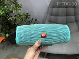 Caixa De Som Jbl Charge 4 Original Testamos A Jbl Charge 4 A Prova D Agua E Com Bateria Poderosa Veja Preco Caixa De Som Som E Ideias