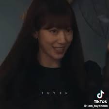 Sinopsis: Ada Kang Bit-Na (Park Shin-Hye), seorang hakim elit yang punya  penampilan menawan. Tapi di balik itu, dia sebenarnya adalah seorang iblis.  Tugasnya sebagai iblis adalah membunuh orang-orang ...