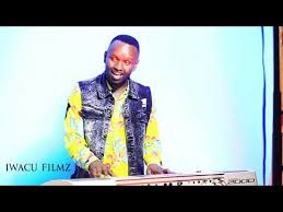 Abandi bo bakubwira ko ugomba kuririra umuhisi n'umugenzi. Igisirimba Download