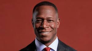 Delta Air Lines, Inc. employee Joanne Smith contributes a total of $1,000  to Democratic Party candidate Amy J. Klobuchar