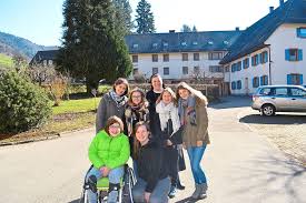 If visiting wuppertal, the haus der jugend is really worth a trip and its very close to the opera or the engelshaus. Rheinhausen Zwei Tage Im Kloster Rheinhausen Lahrer Zeitung