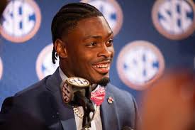 Who Is Malaki Starks' Soccer Star Fiancee Savanna Jackson? Meet NFL  Safety's Athlete Partner