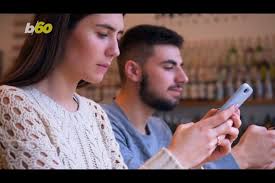 Do you want to know how to find out if your boyfriend is on dating sites?. 10 Tech Clues To Find Out If Your Spouse Is Cheating From Kim Komando