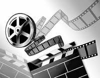 Et marianne, la mère de lise, qui souffre d'alzheimer, vit près d'eux sur les bords du lac dans un établissement spécialisé. Le Tueur Du Lac S01e01 Sur Le