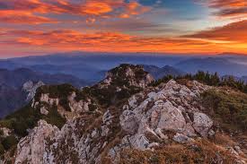 Lecție foarte interesanta despre frumusețile naturale ale planetei pământ și ale patriei noastre românia, folosită la clasa 8 dar se poate folosi, în orice. 8 Parcuri È™i RezervaÈ›ii Naturale Din Romania Pe Care Le PoÈ›i Vizita Vara Aceasta