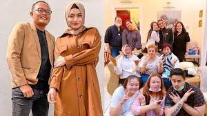 Anda bisa memberikan surat izin cuti menikah setidaknya 1 minggu sebelum pernikahan dilaksanakan, atau 1 minggu sebelum anda cuti. Bocor Persiapan Pernikahan Sule Dan Nathalie Holscher Pengakuan Ketua Rt Oma Surat Izin Menikah Halaman All Tribun Kaltim