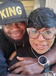 We're sad to report the passing of Eric Mumford, husband of Judge Lynn  Toler, best known as the host of the popular television show Divorce Court.  🙏🏽🕊