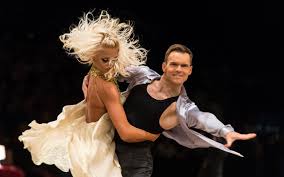 Kathrin menzinger (32) tanzt schon seit 2015 bei let's dance als profitänzerin mit. Otsv Von Der Dancing Star Buhne Aufs Wm Parkett