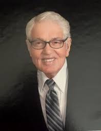 Paula Quillen's Instagram, Twitter & Facebook