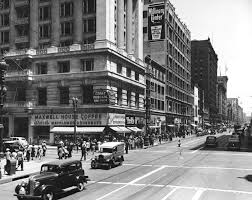 Maxwell House Coffee And Mayflower Doughnuts At Broadway And 8th Street Downtown Los Angeles Maxwell House Coffee Coffee House Maxwell House