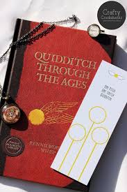 Lassen sie ihren jungen künstler in die welt der magie und zauberei eintauchen und malen sie ihre lieblingsfiguren. 21 Harry Potter Bookmarks You Won T Be Able To Resist Harry Potter Bookmark Harry Potter Items Harry Potter Crafts