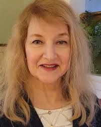 Lauren Eskenazi's Instagram, Twitter & Facebook