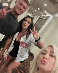 HAPPY BIRTHDAY TO MY BEST FRIEND 🙌 It honestly blows my effing mind how  much we have accomplished over the last few years together. We actually did  everything we said we would