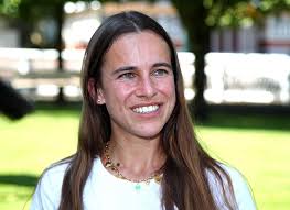 SPOTLIGHT ON VICTORIA HEAD AS TRAINING DYNASTY EXTENDS