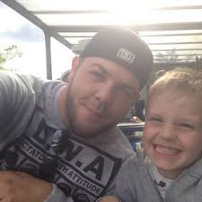 Ryan Devine (@mr_r_devine)