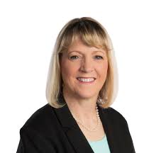 Kelly Cathey's Instagram, Twitter & Facebook