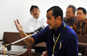 Umur 46 tahun) adalah seorang guru besar dalam ilmu hukum pidana di universitas gajah mada, yogyakarta. Prof Edward Omar Sharif Hiariej Archives Berita Moneter Dan Keuangan