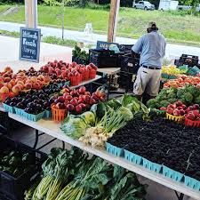 Today Is World Foodday The Hub City Farmers Market Perfectly Embodies The Spirit Of The Holiday With Their Commitment To Farmers Market Pop Up Market Farmer