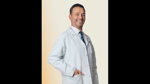 La novela turca sigue la vida de joven. Rdqoniiynlsazm