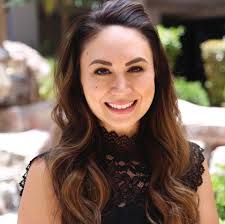 Deanna Garber's Instagram, Twitter & Facebook