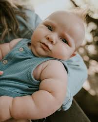 My boy mom heart simply isn't coping with this one. These boys, this song  and these lyrics- oh boyyy 🩵 . . . #amberrasophotography  #niagaraphotographer #niagarafamilyphotographer #boymom #momofboys  #raisingtinyhumans #momsofinstagram #momlife