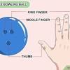Anda harus belajar cara melempar bola lengkung dalam permainan bowling ini jika ingin memainkannya. 1
