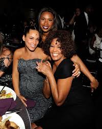 Remember Whitney Houston With A Look At Her Life In Pictures Whitney Houston Jennifer Hudson Women In Music