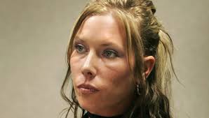 They reconciled and got married in 1999, but sadly the marriage only lasted for two years, and they got divorced in 2001 after kim mathers filed for divorce. Kimberly Anne Scott Eminem S Ex Wife 5 Fast Facts You Need To Know Heavy Com