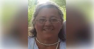 Betty Kersting's Instagram, Twitter & Facebook